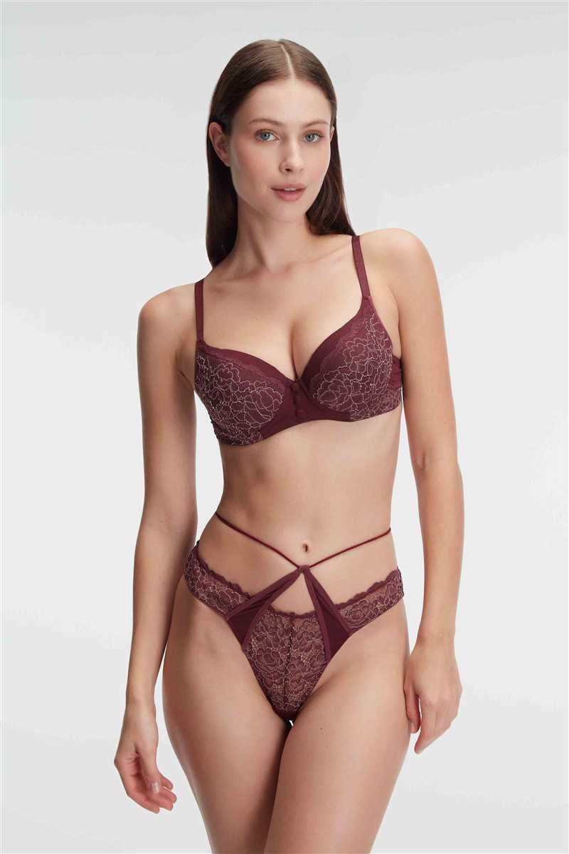 Arias Closet Fantezi Çiçek Desenli Destekli Balenli Kaplı Dantel Detaylı İç Çamaşırı Takımı Arias Closet Fantezi Çiçek Desenli Destekli Balenli Kaplı Dantel Detaylı İç Çamaşırı Takımı