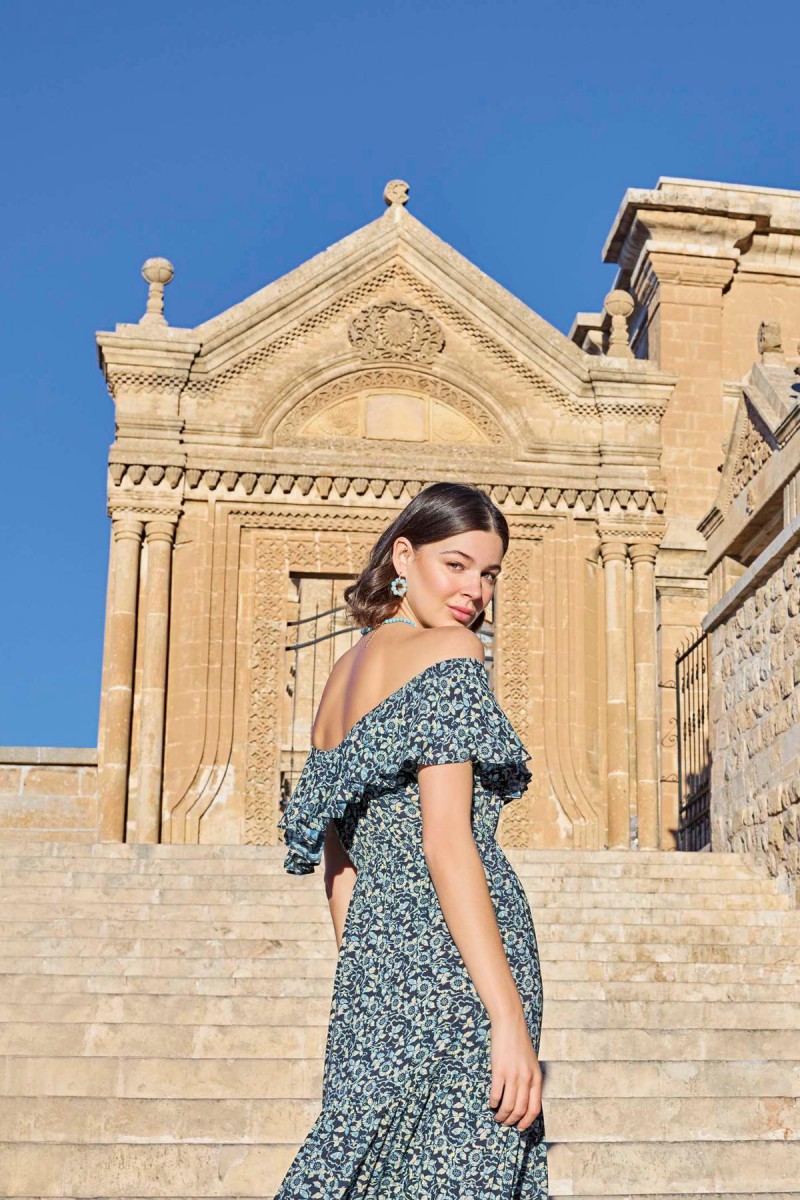 Arias Closet Çiçek Desenli Elbise Arias Closet Çiçek Desenli Elbise