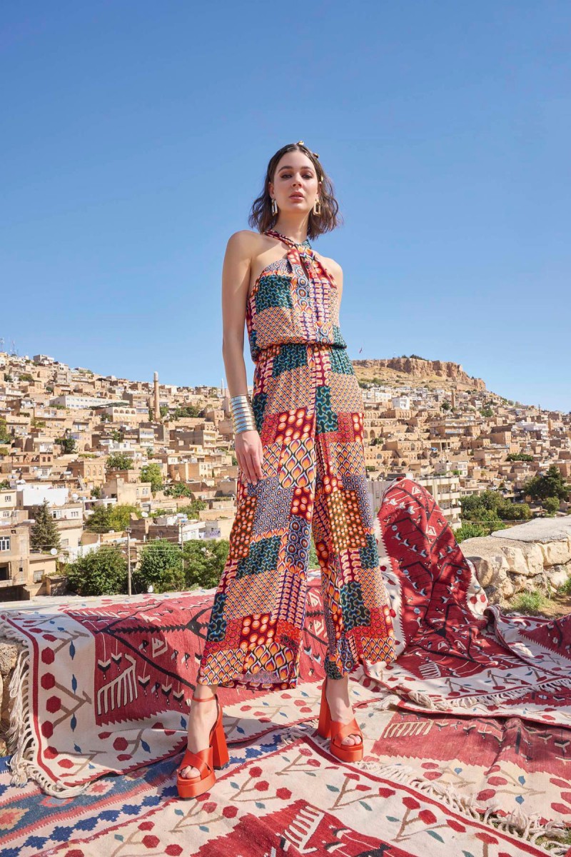 Arias Closet Etnik Desenli Saten Tulum Arias Closet Etnik Desenli Saten Tulum