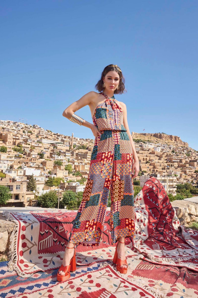 Arias Closet Etnik Desenli Saten Tulum Arias Closet Etnik Desenli Saten Tulum