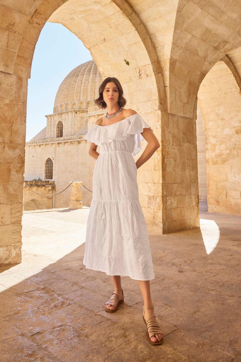 Arias Closet Pamuklu Kayık Yakalı Elbise Arias Closet Pamuklu Kayık Yakalı Elbise