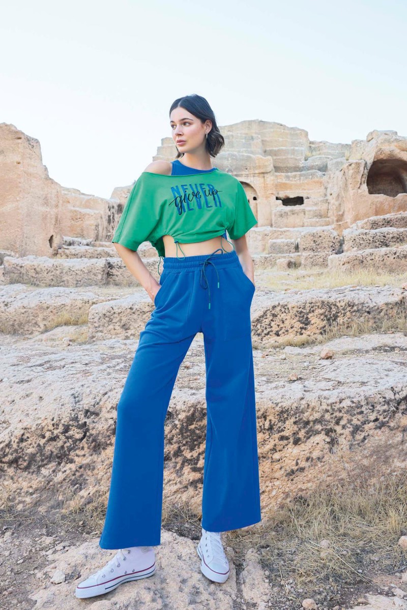 Arias Closet Kısa Kollu "Never Give Up" 3lü Crop Eşofman Takımı