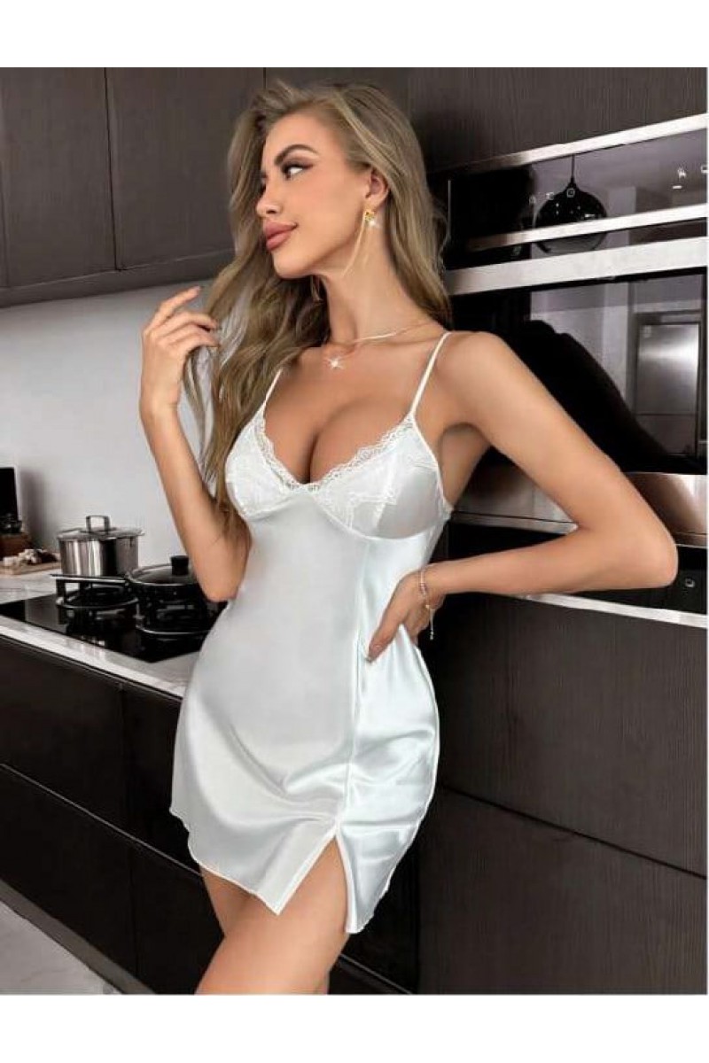Arias Closet Beyaz Dantel İşlemeli Yırtmaçlı İnce Askılı Saten Kısa Fantezi Gecelik Arias Closet Beyaz Dantel İşlemeli Yırtmaçlı İnce Askılı Saten Kısa Fantezi Gecelik