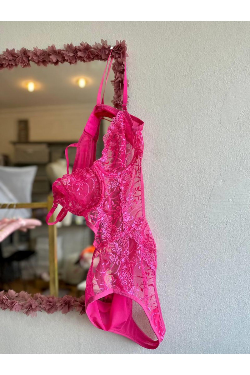 Arias Closet Çiçek Desenli Pembe Bodysuit