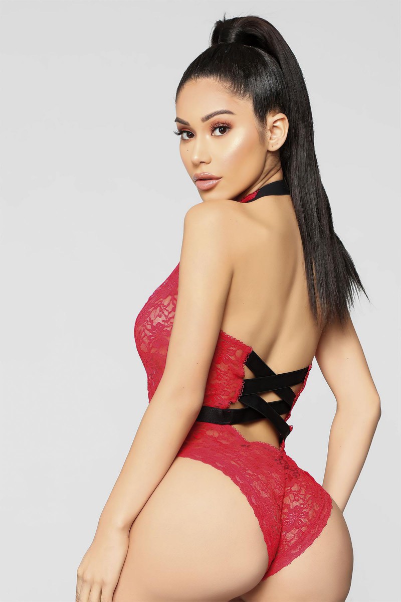 Arias Closet Kırmızı Boyun ve Bel Kısmı Fiyonklu Babydoll