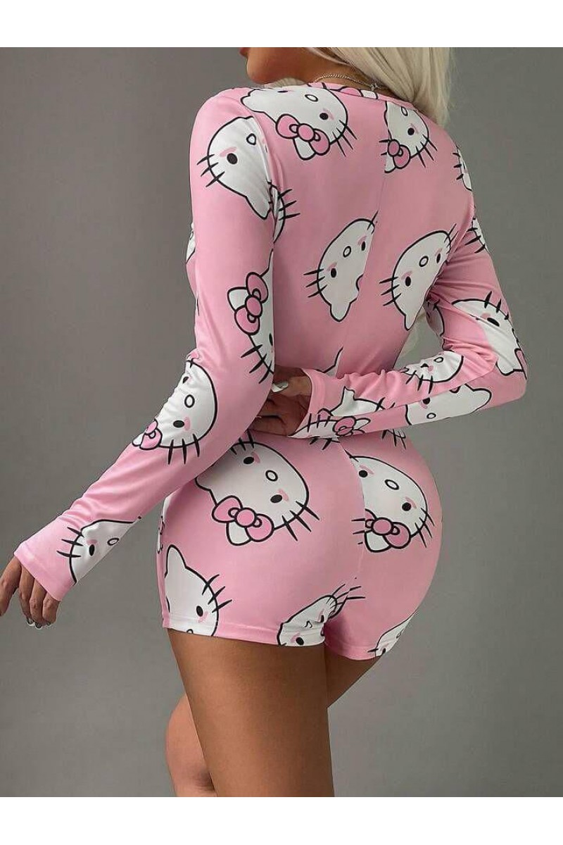 Arias Closet Pamuklu Pembe Hello Kitty Desenli Düğmeli Uzun Kol Tulum Pijama Arias Closet Pamuklu Pembe Hello Kitty Desenli Düğmeli Uzun Kol Tulum Pijama