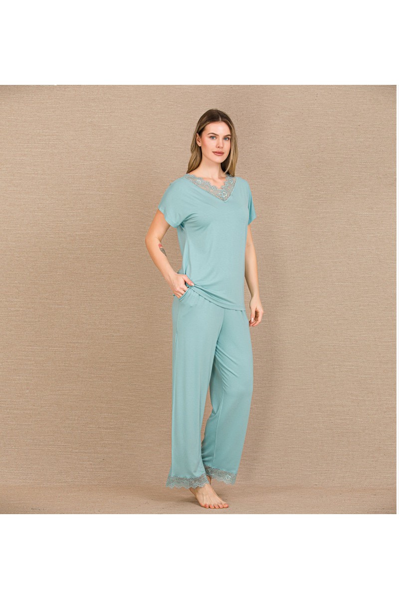 Viskon Şık Tasarım Dantel İşlemeli Mint Yeşil Kısa Kol Pijama Takımı Viskon Şık Tasarım Dantel İşlemeli Mint Yeşil Kısa Kol Pijama Takımı