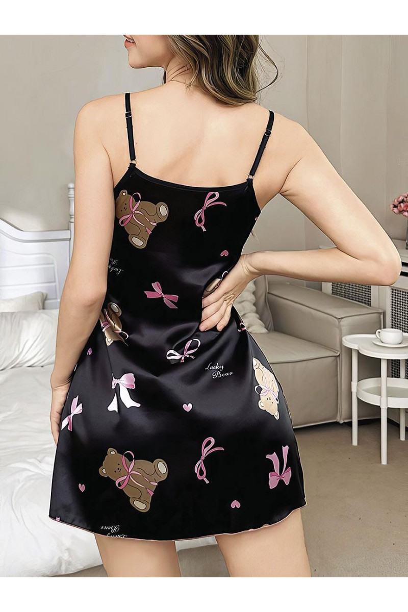 Arias Closet Siyah İnce Askılı Ayıcık Desenli Saten Mini Gecelik Arias Closet Siyah İnce Askılı Ayıcık Desenli Saten Mini Gecelik