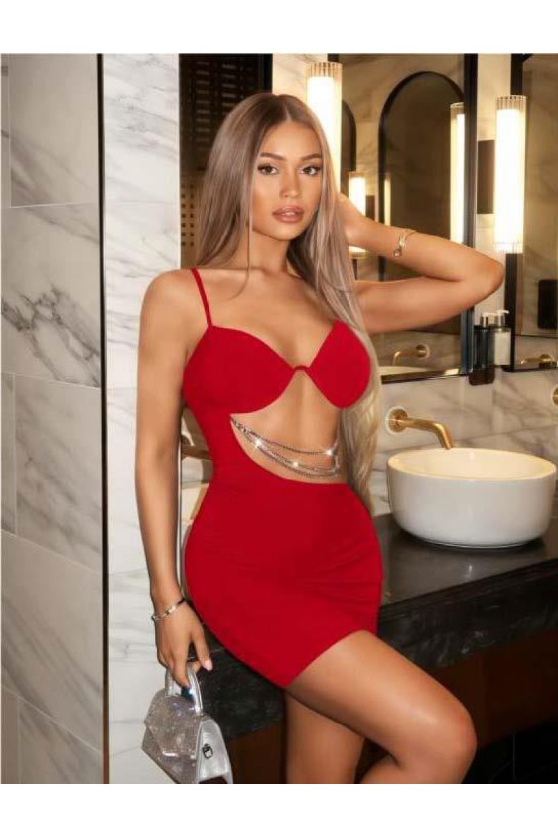 Arias Closet Zincir Detaylı Göğüs Dekolteli Kırmızı Mini Club Elbisesi